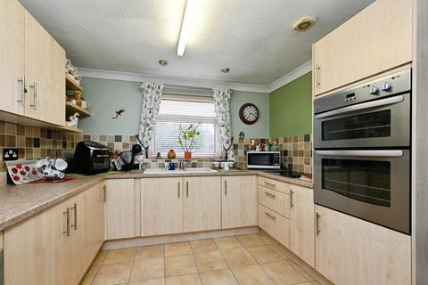 2 bedroom detached bungalow for sale, Westfields Close, Tilney St. Lawrence, King's Lynn