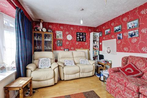 4 bedroom semi-detached house for sale, Spinney Hill Road, Northampton