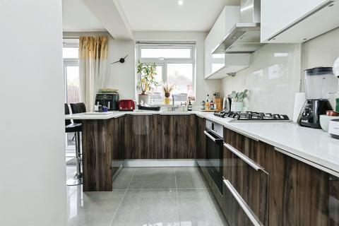 3 bedroom semi-detached house for sale, Wellsford Avenue, Solihull