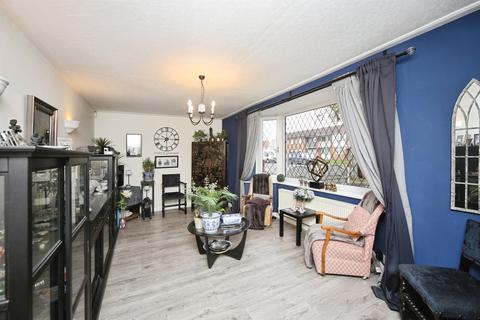 3 bedroom end of terrace house for sale, Highwood Avenue, Solihull