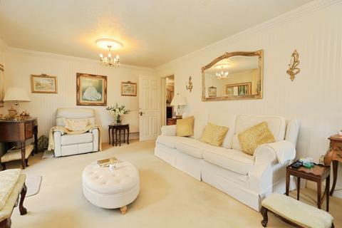 2 bedroom apartment for sale, Oldnall Road, KIDDERMINSTER