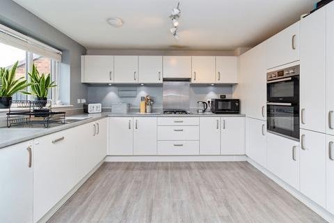 4 bedroom detached house for sale, Winnow Avenue, Stafford
