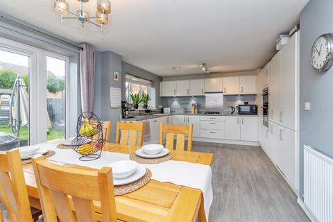 4 bedroom detached house for sale, Winnow Avenue, Stafford