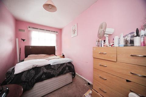 undefined, Elderberry Close, Luton