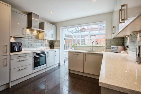 4 bedroom detached house for sale, Trafalgar Gardens, Morley, Leeds