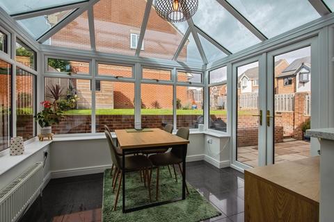 4 bedroom detached house for sale, Trafalgar Gardens, Morley, Leeds