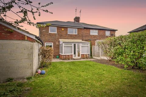 3 bedroom semi-detached house for sale, Primley Park Lane, Leeds
