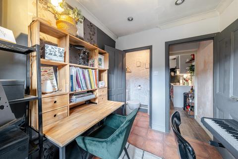 3 bedroom terraced house for sale, Stanley Road, London