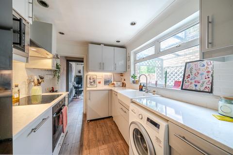 3 bedroom terraced house for sale, Stanley Road, London