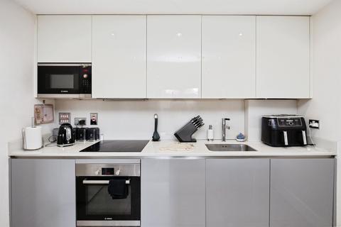 1 bedroom ground floor flat for sale, Lyons Crescent, Tonbridge