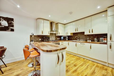 2 bedroom detached house for sale, Annie Road, Snodland
