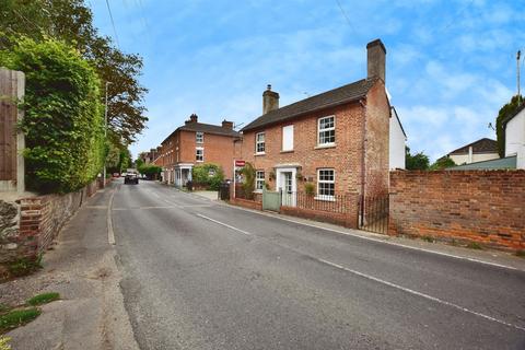 3 bedroom detached house for sale, Tonbridge Road, Wateringbury, Maidstone