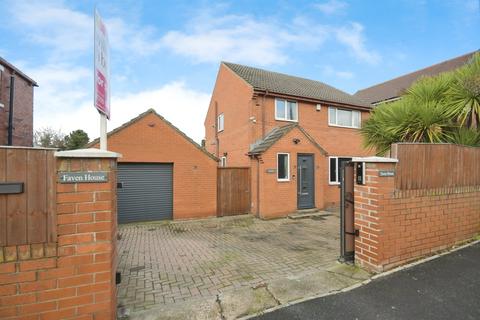 3 bedroom detached house for sale, Shepherd Lane, Thurnscoe, ROTHERHAM