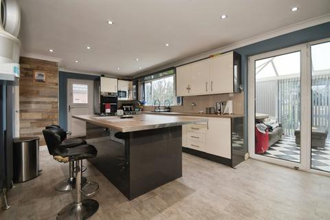 3 bedroom detached house for sale, Shepherd Lane, Thurnscoe, ROTHERHAM