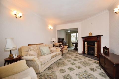 3 bedroom semi-detached house for sale, Trent Close, Oadby, Leicester