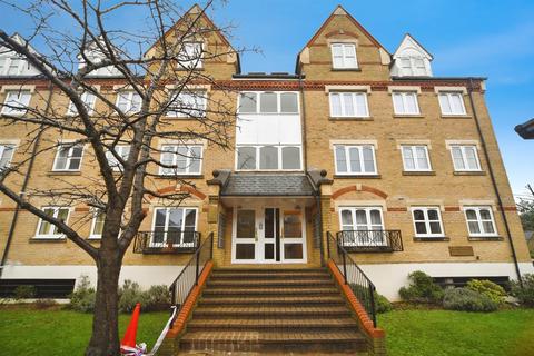 Anglian Close, Watford