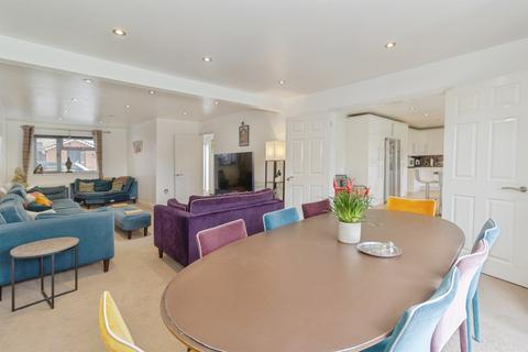 5 bedroom detached house for sale, Severn Road, Oadby, Leicester