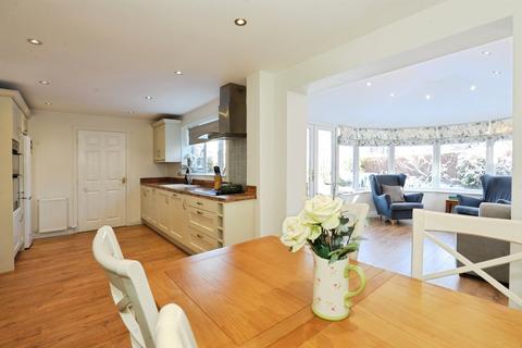 4 bedroom detached house for sale, King Edward Close, Northwich