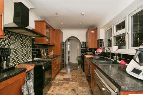 3 bedroom semi-detached house for sale, Taverners Road, Peterborough