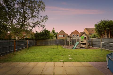 5 bedroom detached house for sale, Kingswood Park, HIGH WYCOMBE