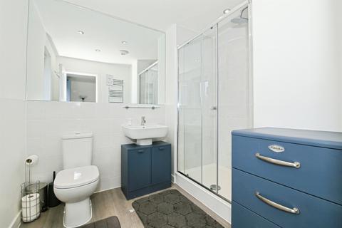 4 bedroom terraced house for sale, Chapman Avenue, PETERBOROUGH