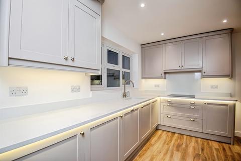 4 bedroom detached house for sale, Castle Keep, Hibaldstow, Brigg