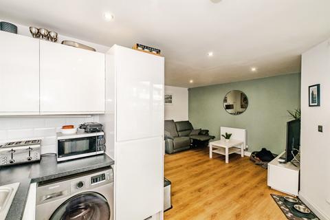 2 bedroom flat for sale, Brighton Road, Shoreham-By-Sea