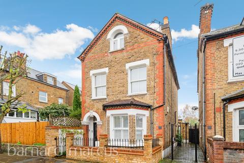 3 bedroom flat for sale, Balvernie Grove, London