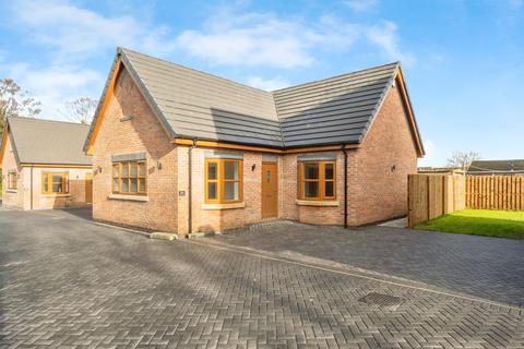 2 bedroom detached bungalow for sale, Brigg Road, Broughton, Brigg