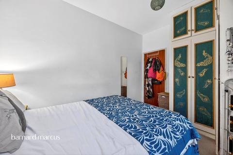 undefined, Heathhurst Road, South Croydon