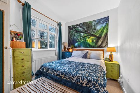 undefined, Heathhurst Road, South Croydon