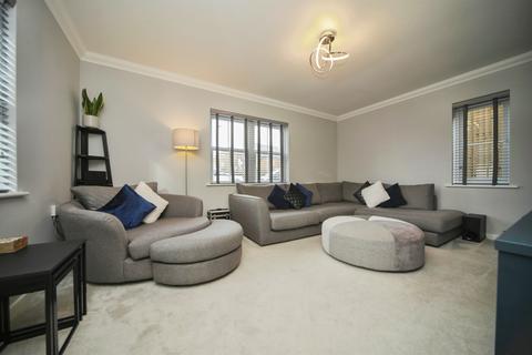 4 bedroom detached house for sale, Redwing Drive, Stowmarket