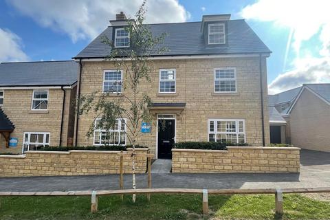 5 bedroom detached house for sale, Orchard Close, Ketton, Stamford