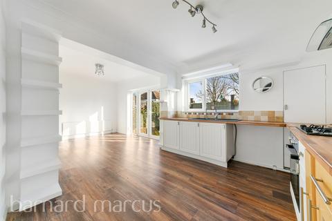 1 bedroom ground floor flat for sale, Thicket Road, Sutton