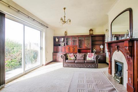 2 bedroom detached bungalow for sale, Hill Crest Close, Sowerby Bridge