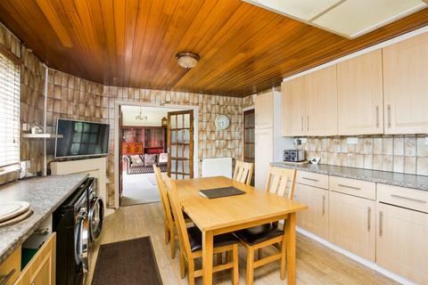 2 bedroom detached bungalow for sale, Hill Crest Close, Sowerby Bridge