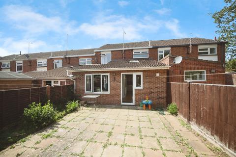 3 bedroom terraced house for sale, Bossington Drive, TAUNTON