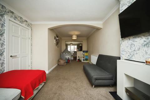 3 bedroom terraced house for sale, Bossington Drive, TAUNTON