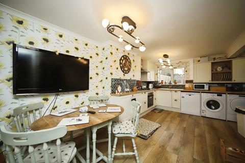 undefined, Richards Crescent, Monkton Heathfield, TAUNTON