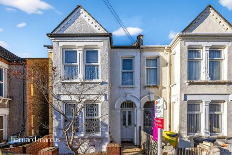 Woodville Road, Thornton Heath