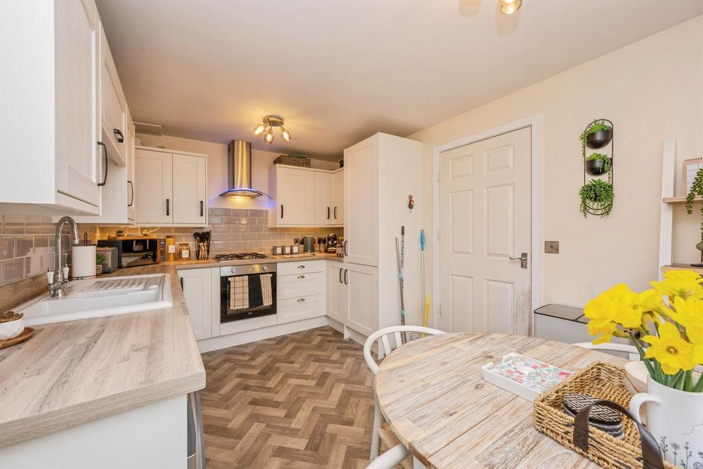 Kitchen Diner: