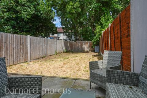 3 bedroom terraced house for sale, Rosecourt Road, Croydon