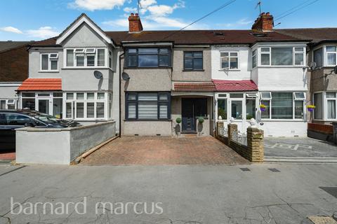 3 bedroom terraced house for sale, Rosecourt Road, Croydon