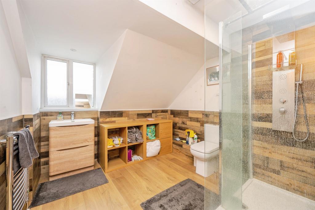 En Suite: