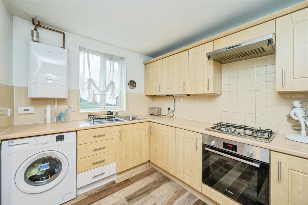 Kitchen: