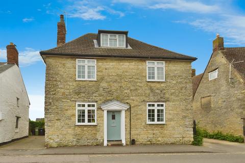 6 bedroom detached house for sale, High Street, Hanslope, MILTON KEYNES
