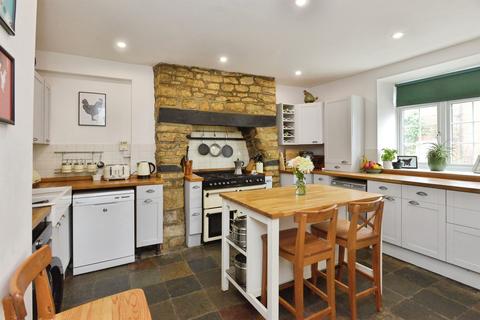 6 bedroom detached house for sale, High Street, Hanslope, MILTON KEYNES