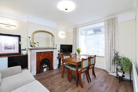 3 bedroom terraced house for sale, Estcourt Road, Watford