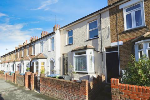 3 bedroom terraced house for sale, Estcourt Road, Watford