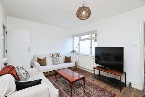 3 bedroom terraced house for sale, Estcourt Road, Watford
